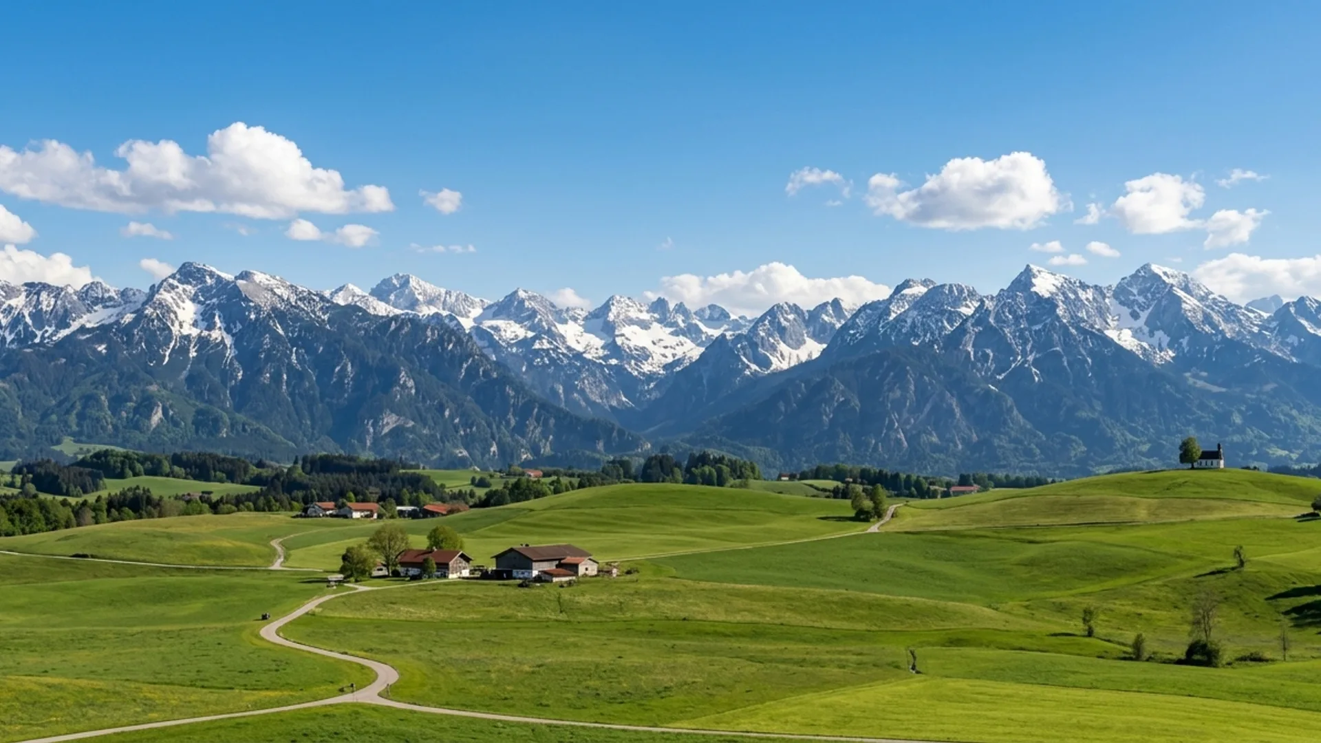 Allgäu-Panorama mit Alpen – DRS Bau, Bertoldshofen